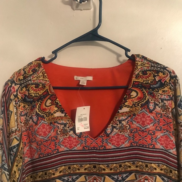 Patterned V-Neck Swing Dress - Picture 6 of 6